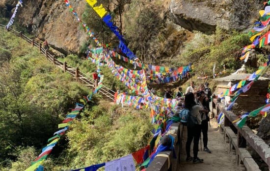 bhutan trekking