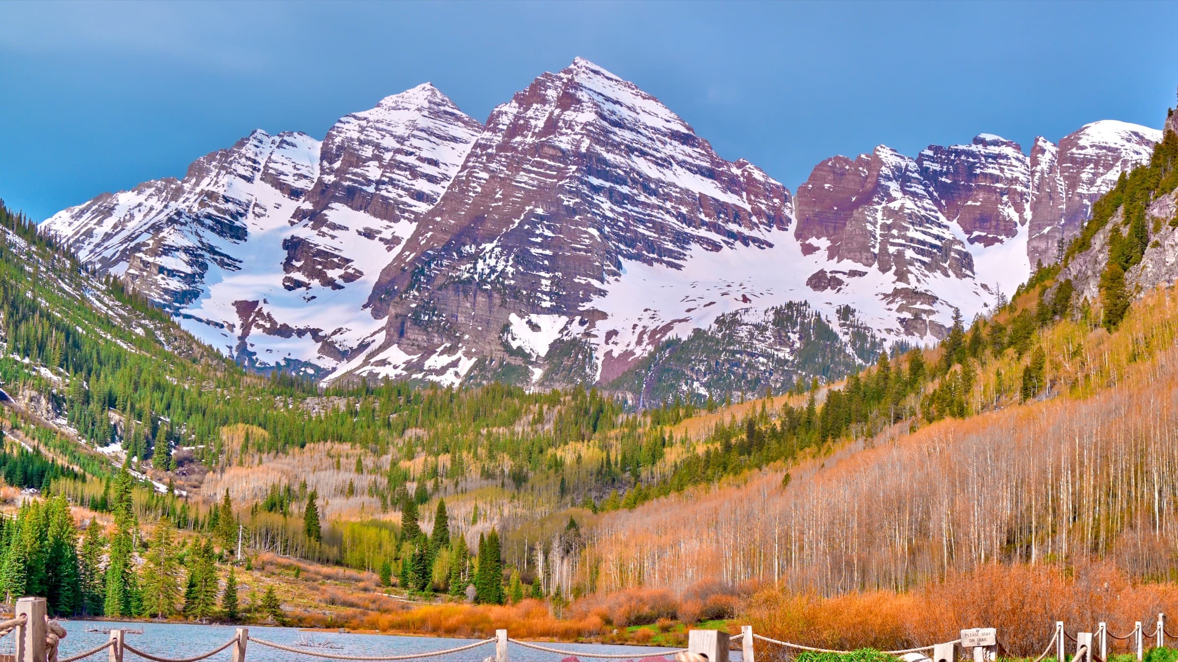 Shangri-La valley landscapes and Tibetan monasteries